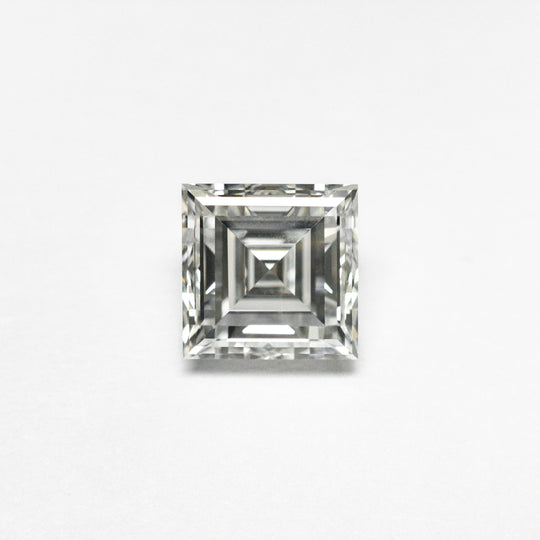 White Step Cut Diamond - 0.84ct Carré