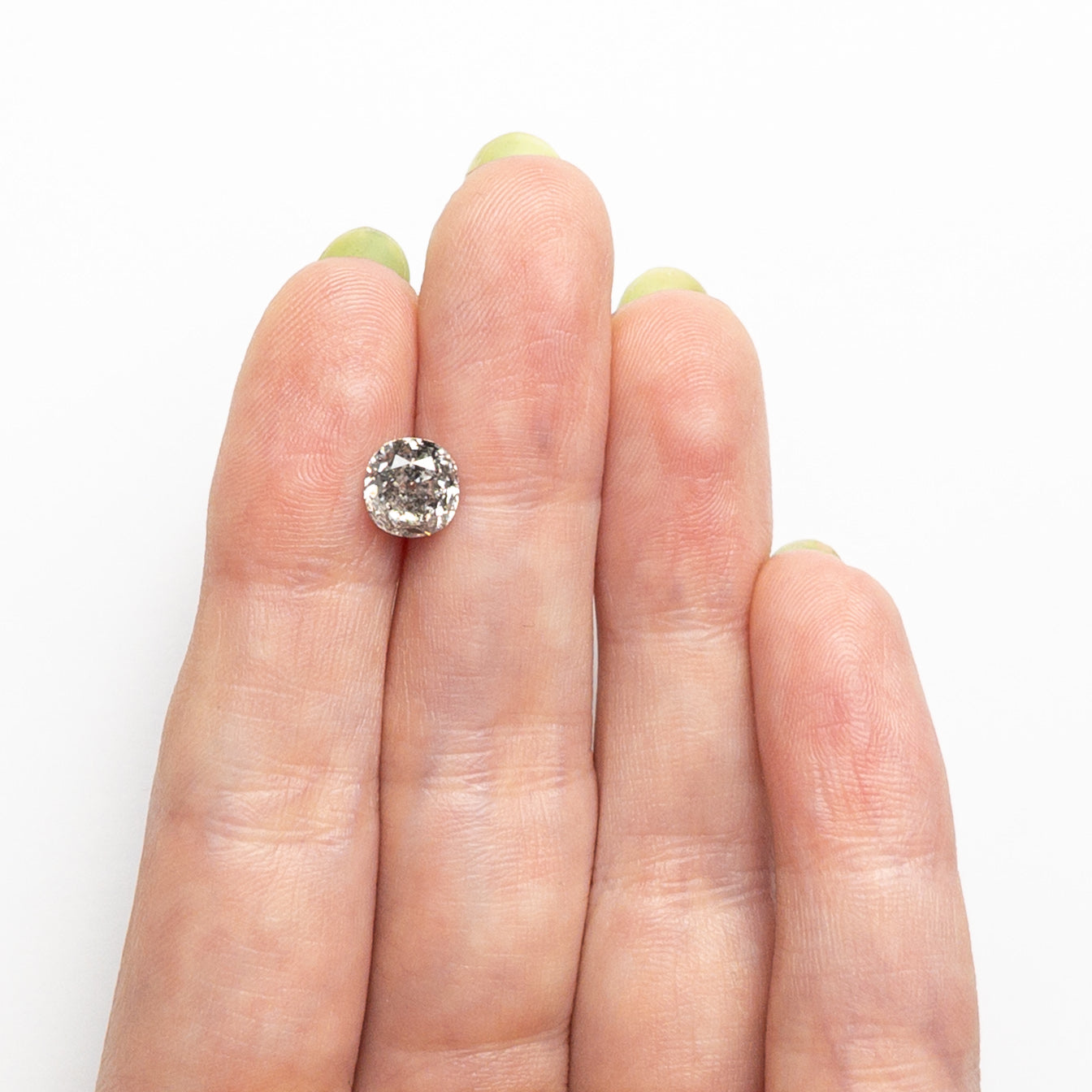 1.73ct 7.01x6.60x4.67mm Cushion Brilliant 🇨🇦 23324-01 - Foe & Dear