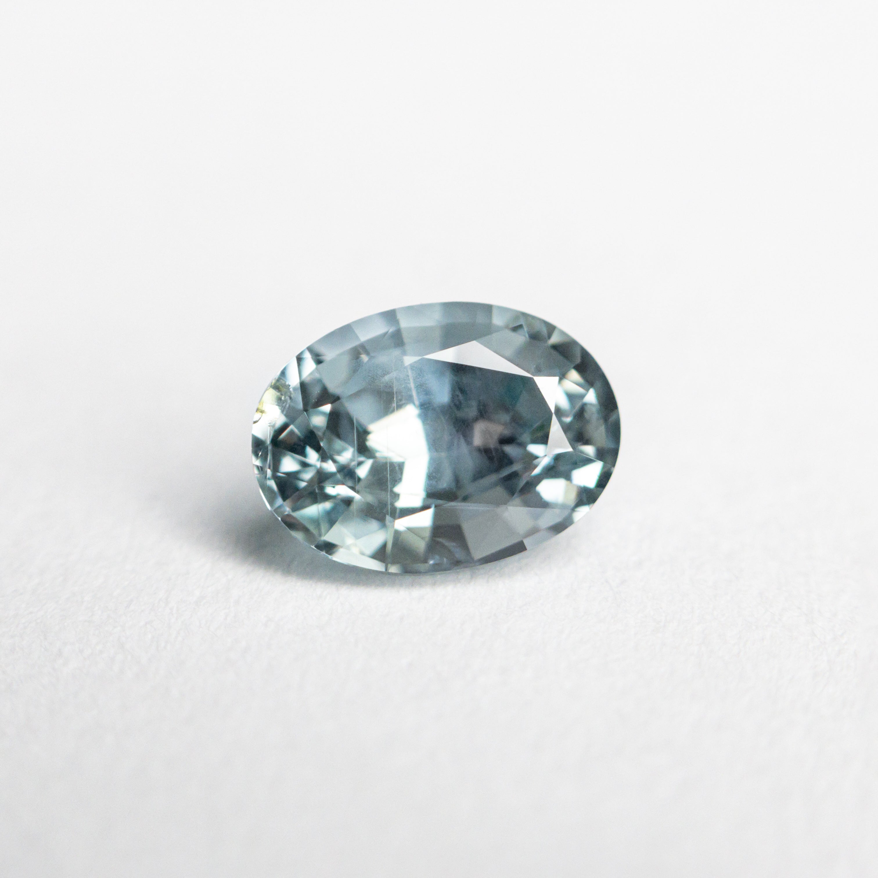 1.18ct 6.99x5.10x4.12mm Oval Brilliant Sapphire 23447-32 - Foe & Dear