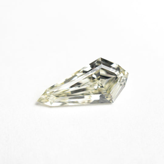 White Step Cut Diamond - 1.00ct Shield