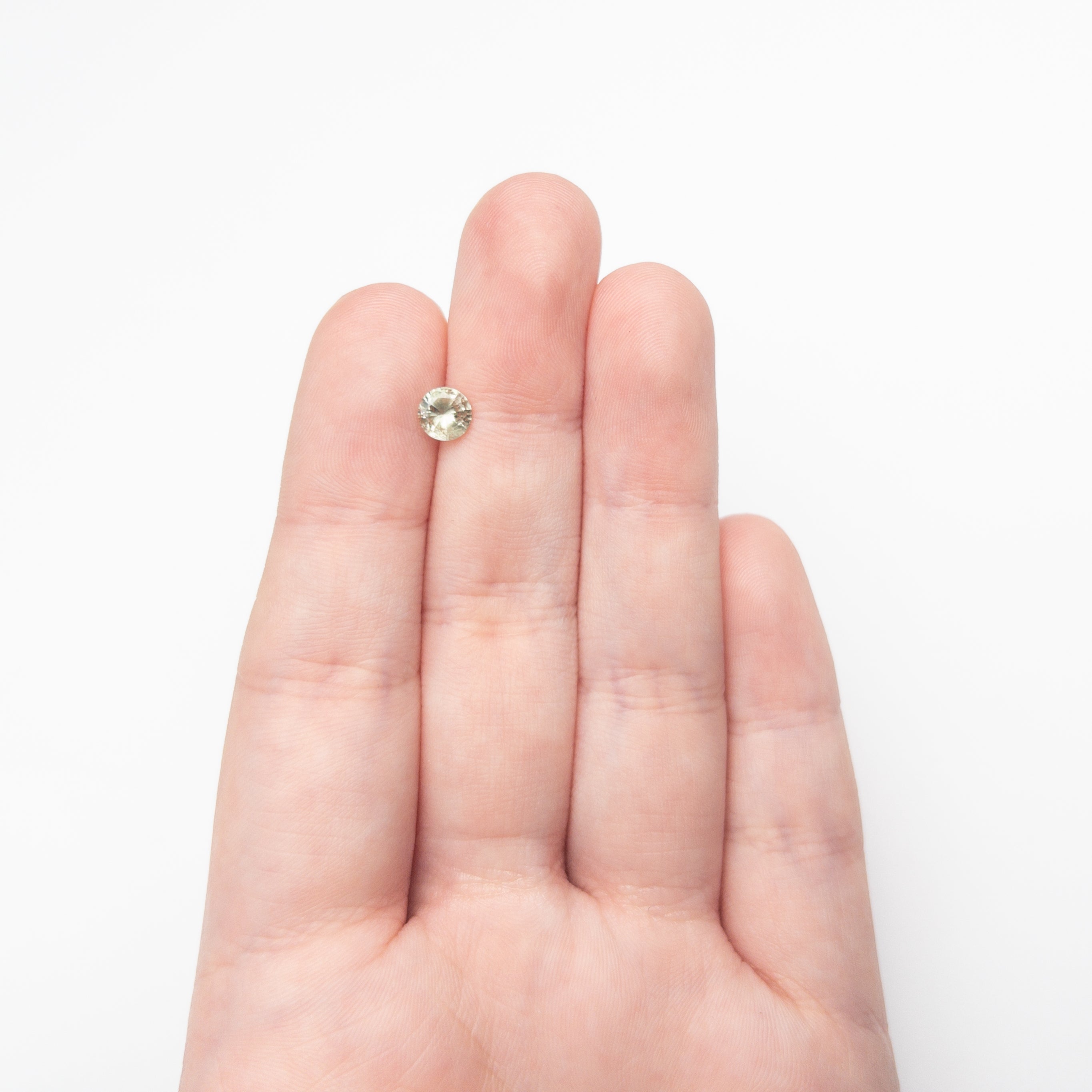 Green Brilliant Sapphire - 0.73ct Round