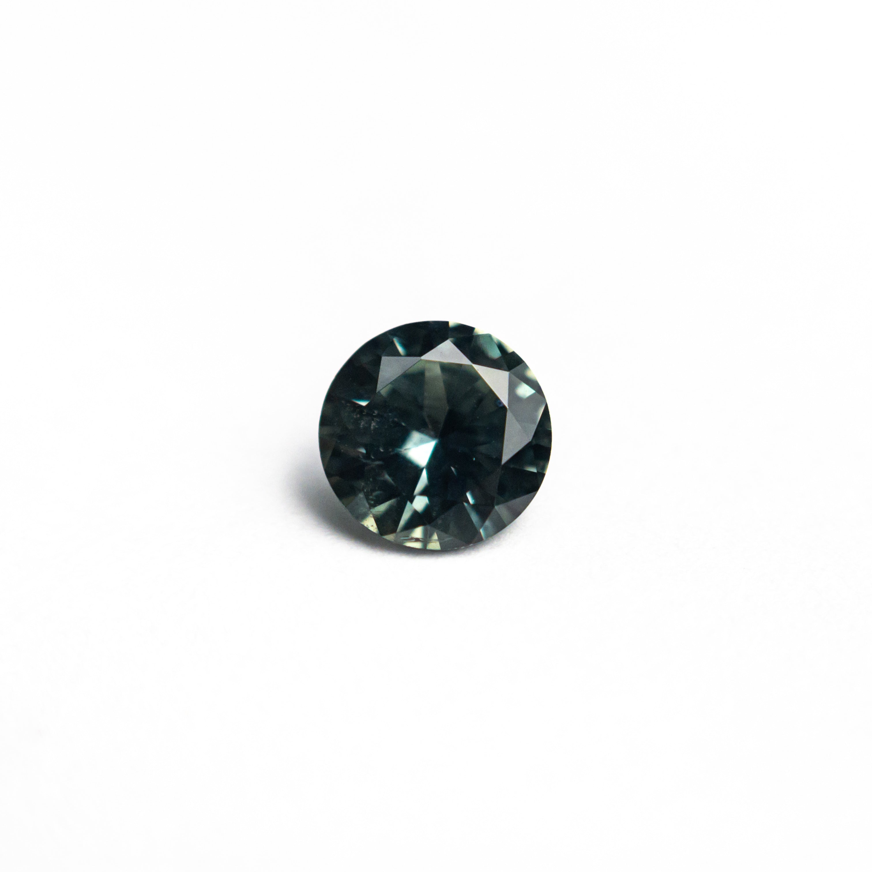 0.53ct 4.96x4.94x2.90mm Round Brilliant Sapphire 26556-26 - Foe & Dear