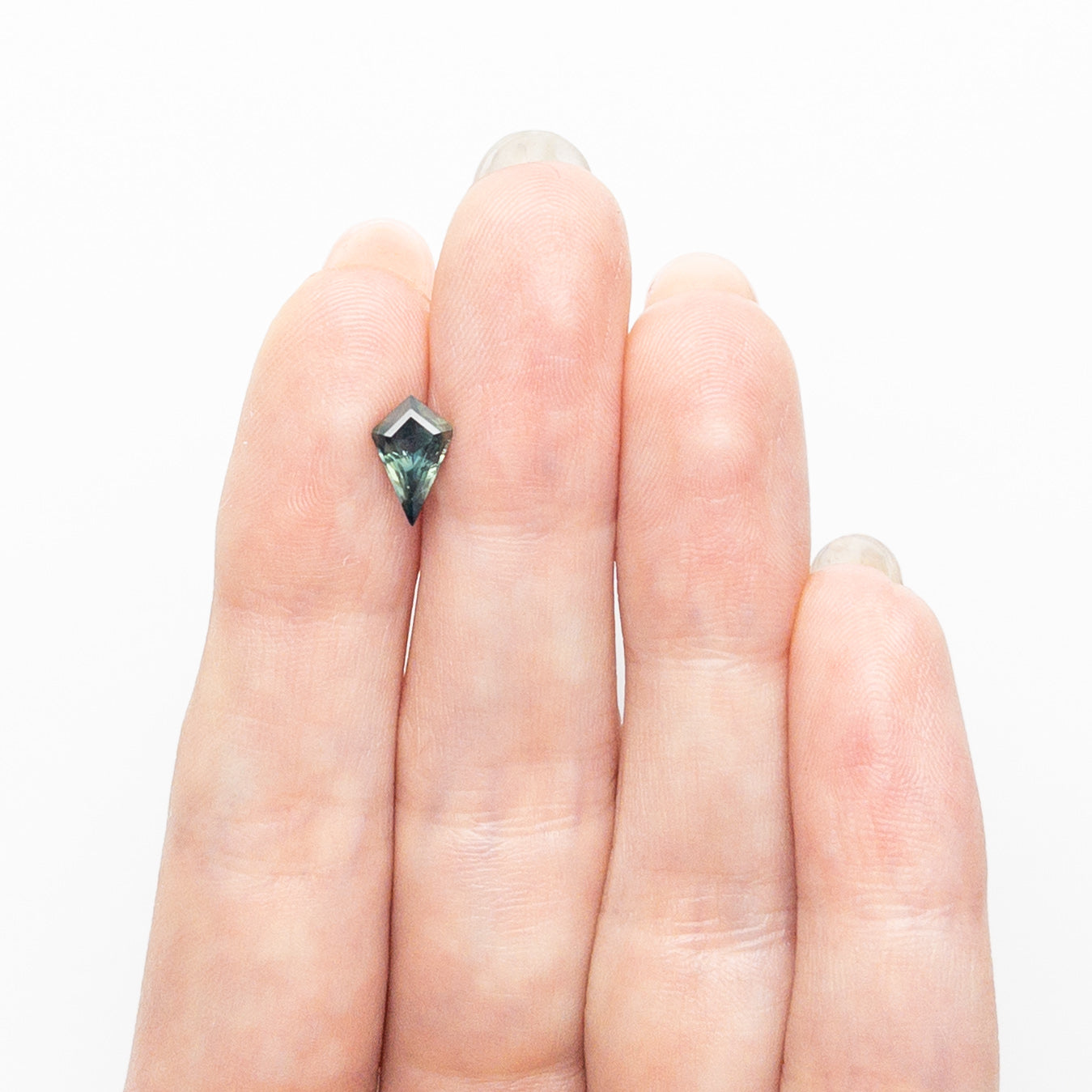 Green/Teal Step Cut Sapphire - 0.90ct Kite