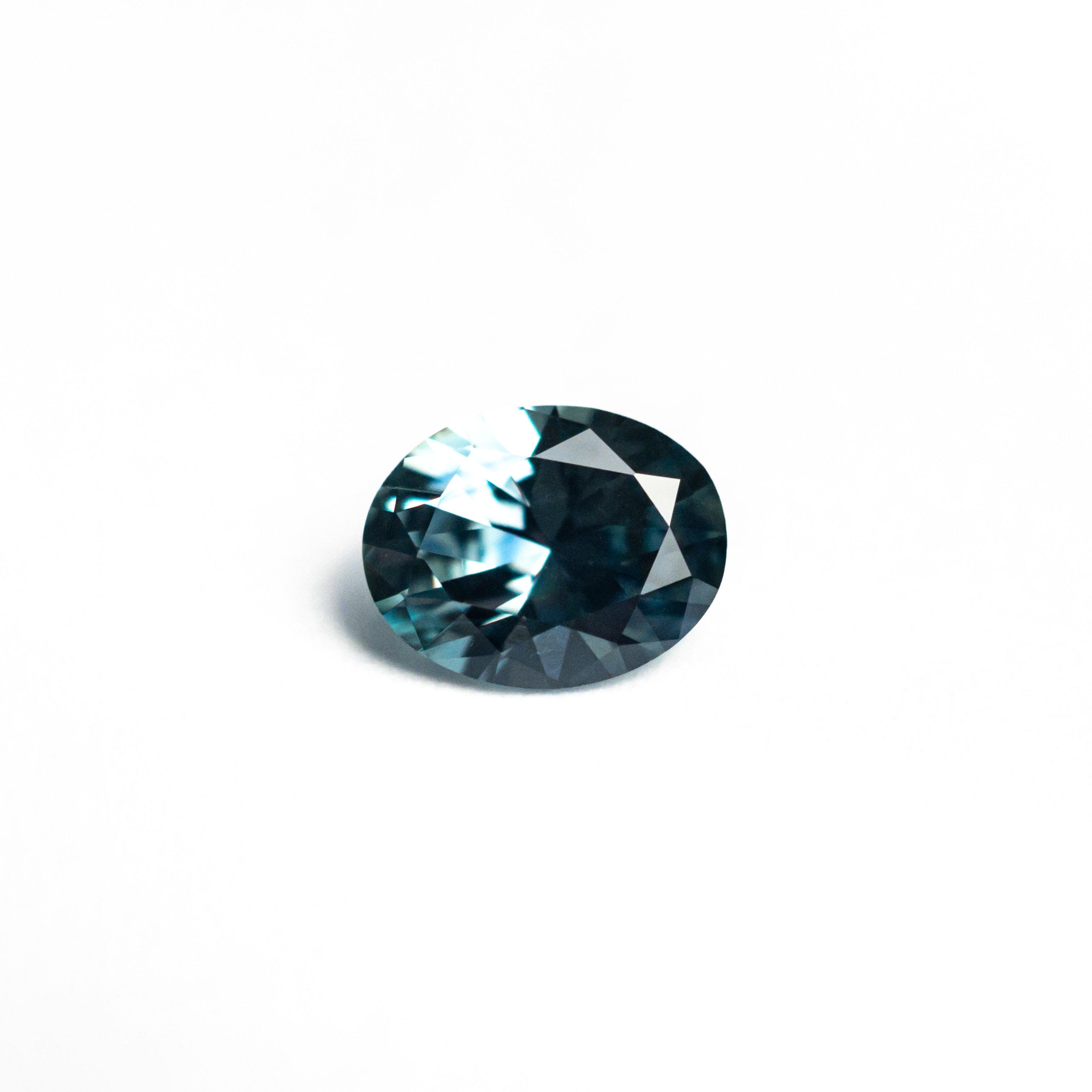 Teal Brilliant Sapphire - 0.73ct Oval - Foe & Dear