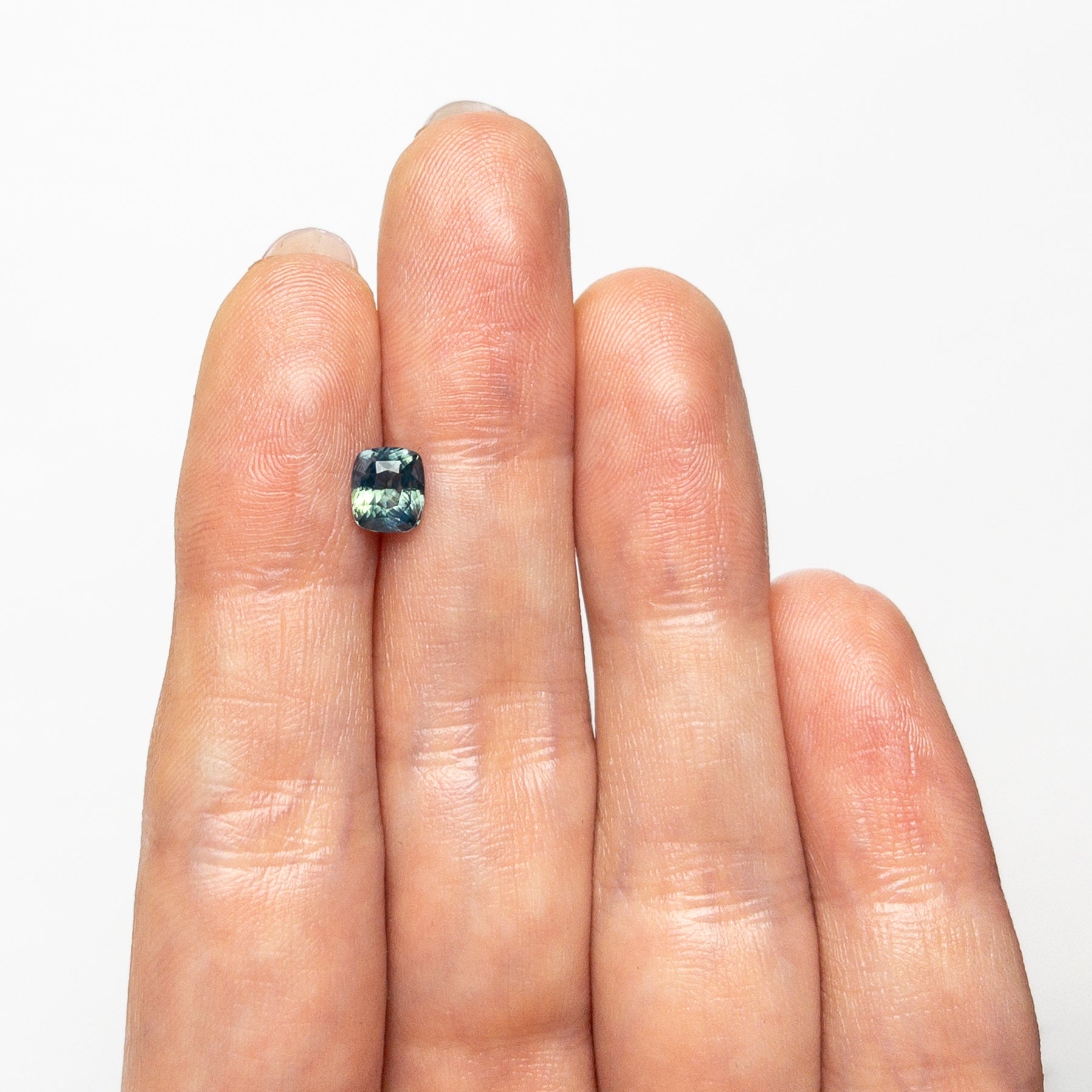 1.03ct 5.87x5.08x3.91mm Cushion Brilliant Sapphire 27177-01 - Foe & Dear