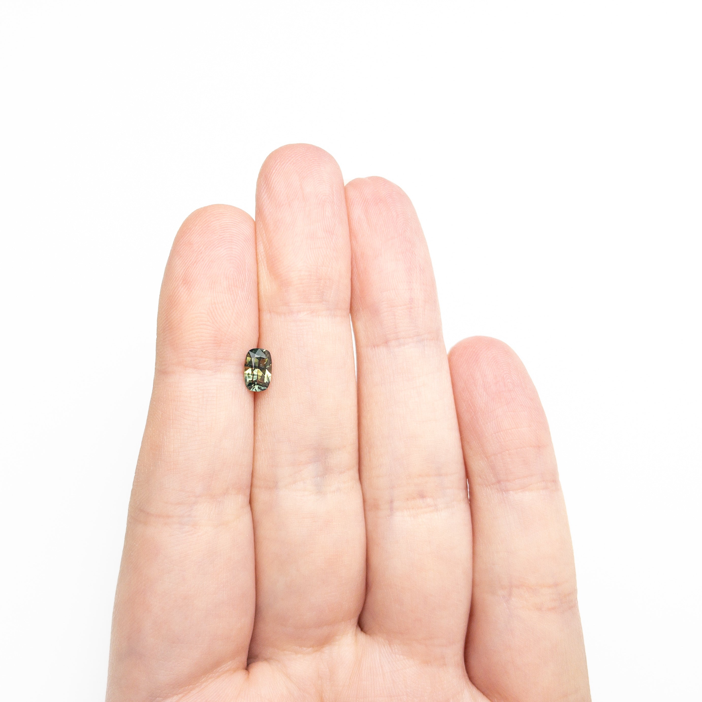 0.75ct 6.54x4.27x3.15mm Cushion Brilliant Sapphire 27336-10 - Foe & Dear