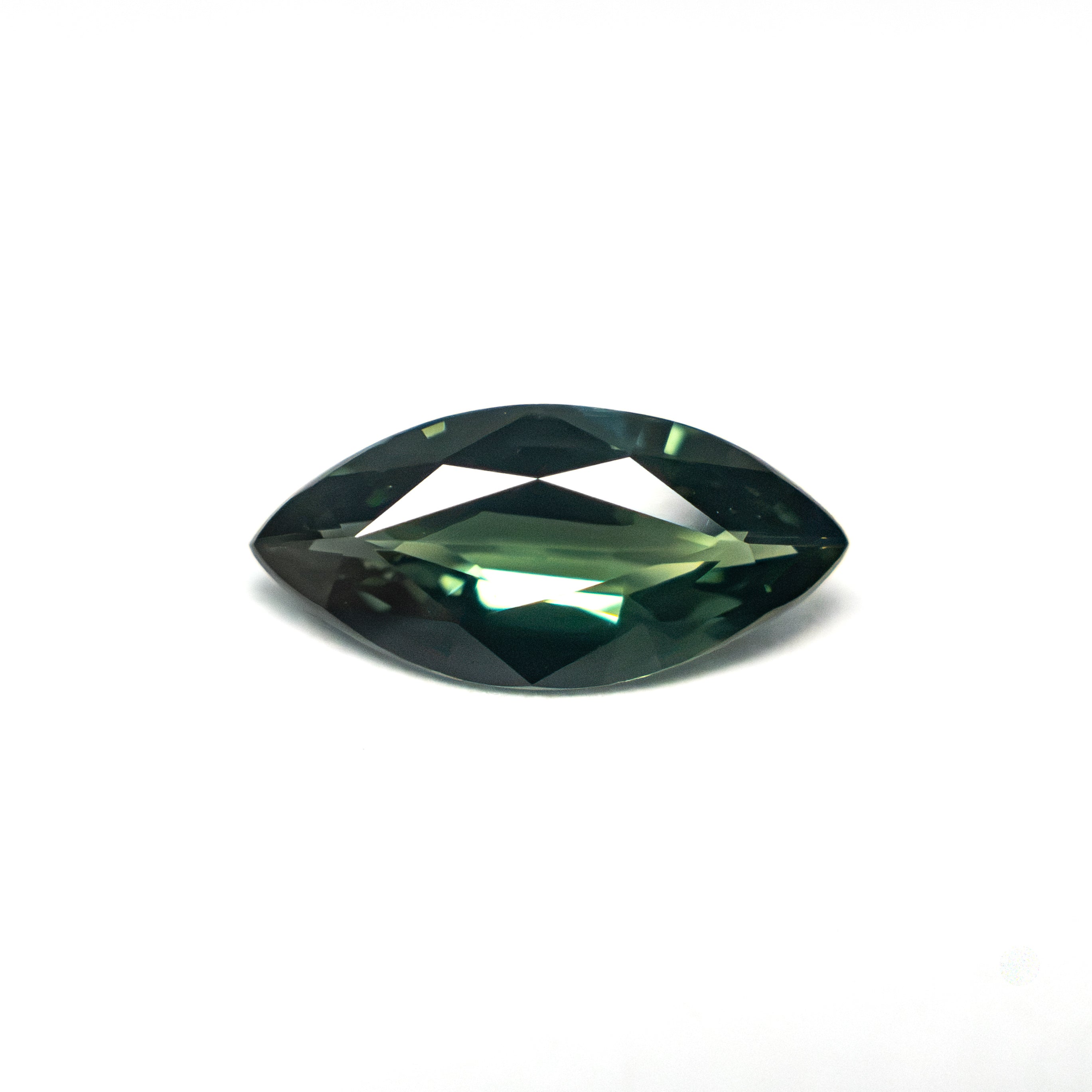 Green Brilliant Sapphire - 0.70ct Marquise