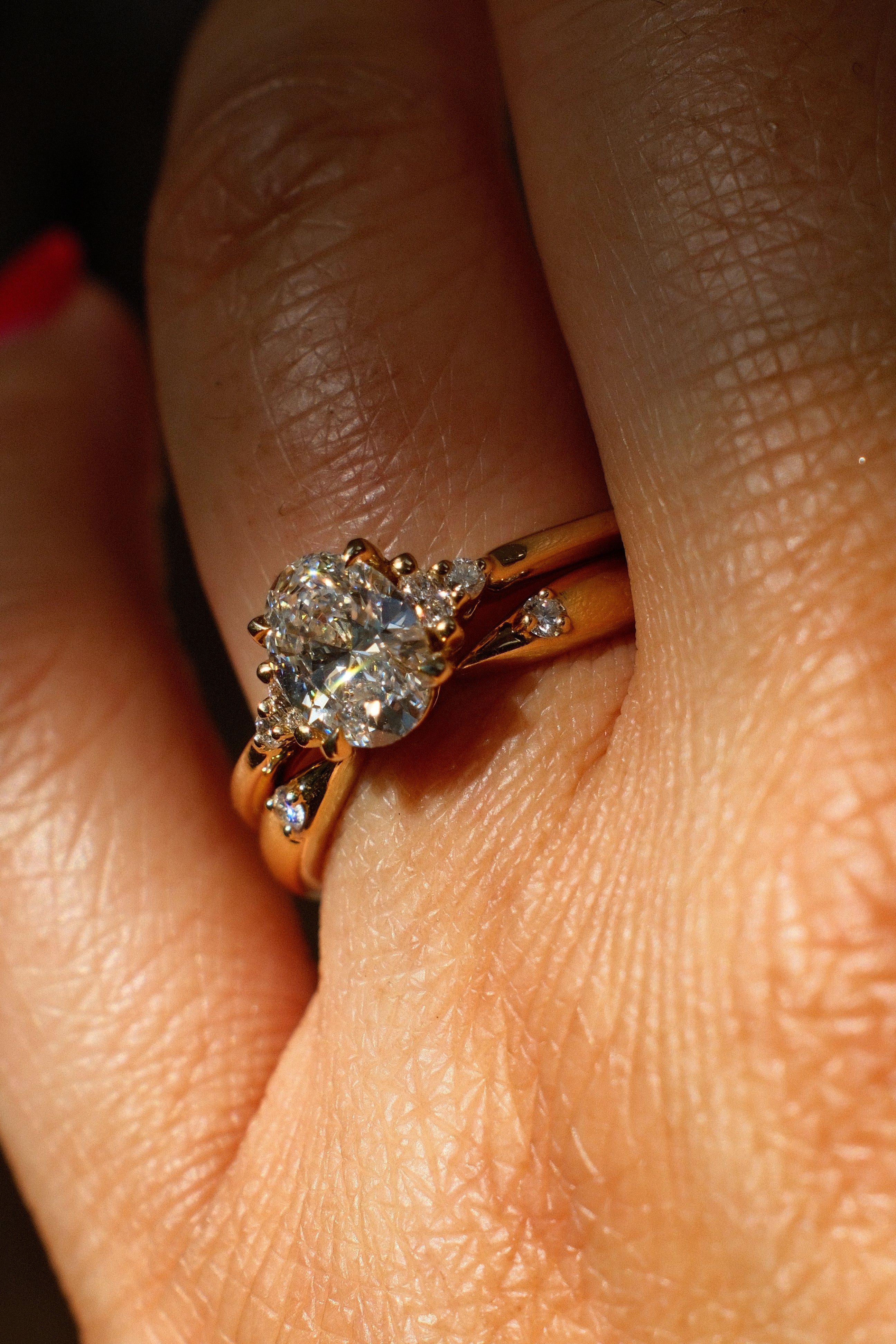 *new* Hana Ring - 1.01ct White Oval Brilliant-cut Lab Diamond *ready-to-ship