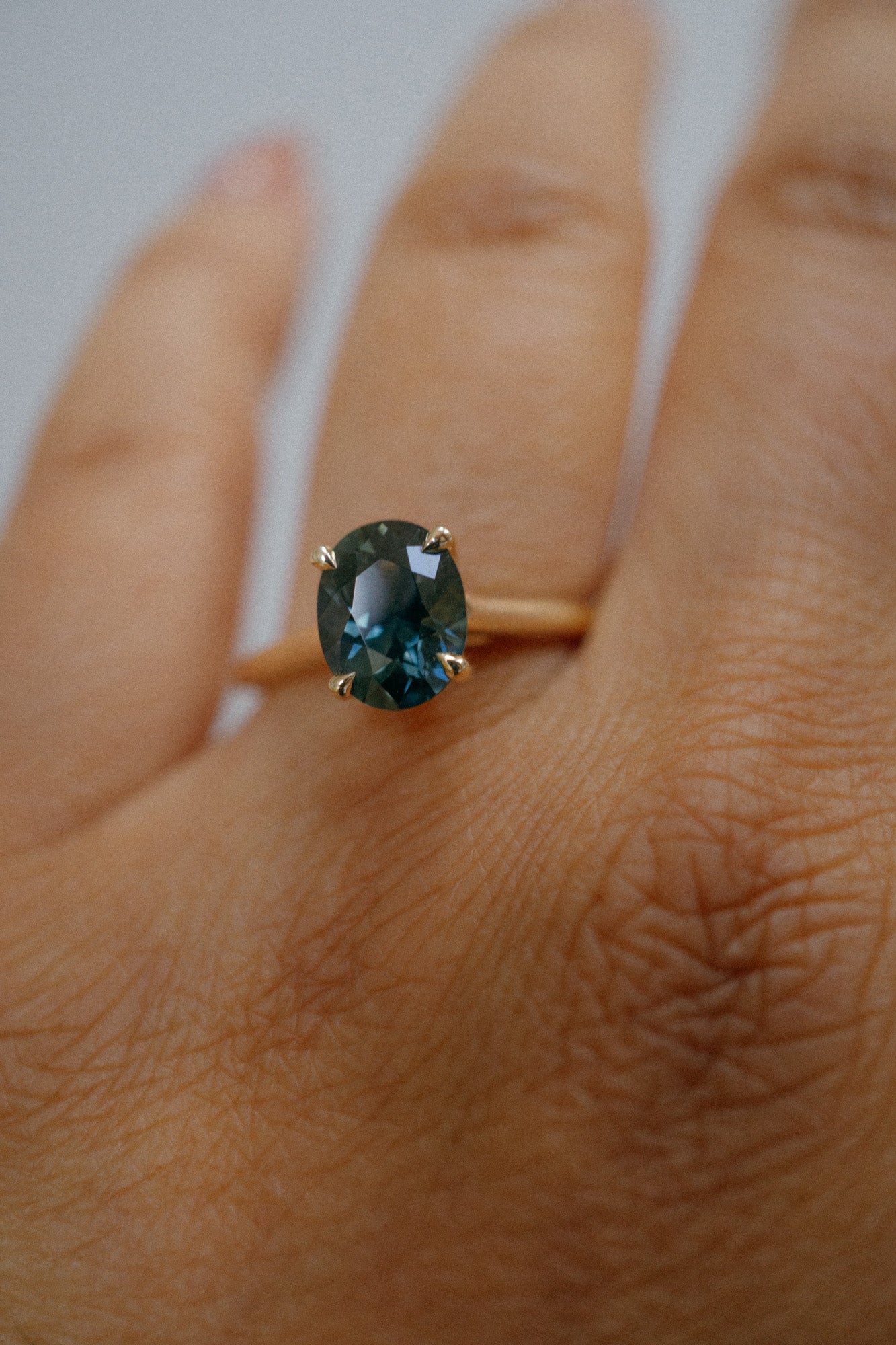 Foe & Dear | Villa Ring - 2.25ct Green Oval Brilliant-cut Sapphire *ready-to-ship