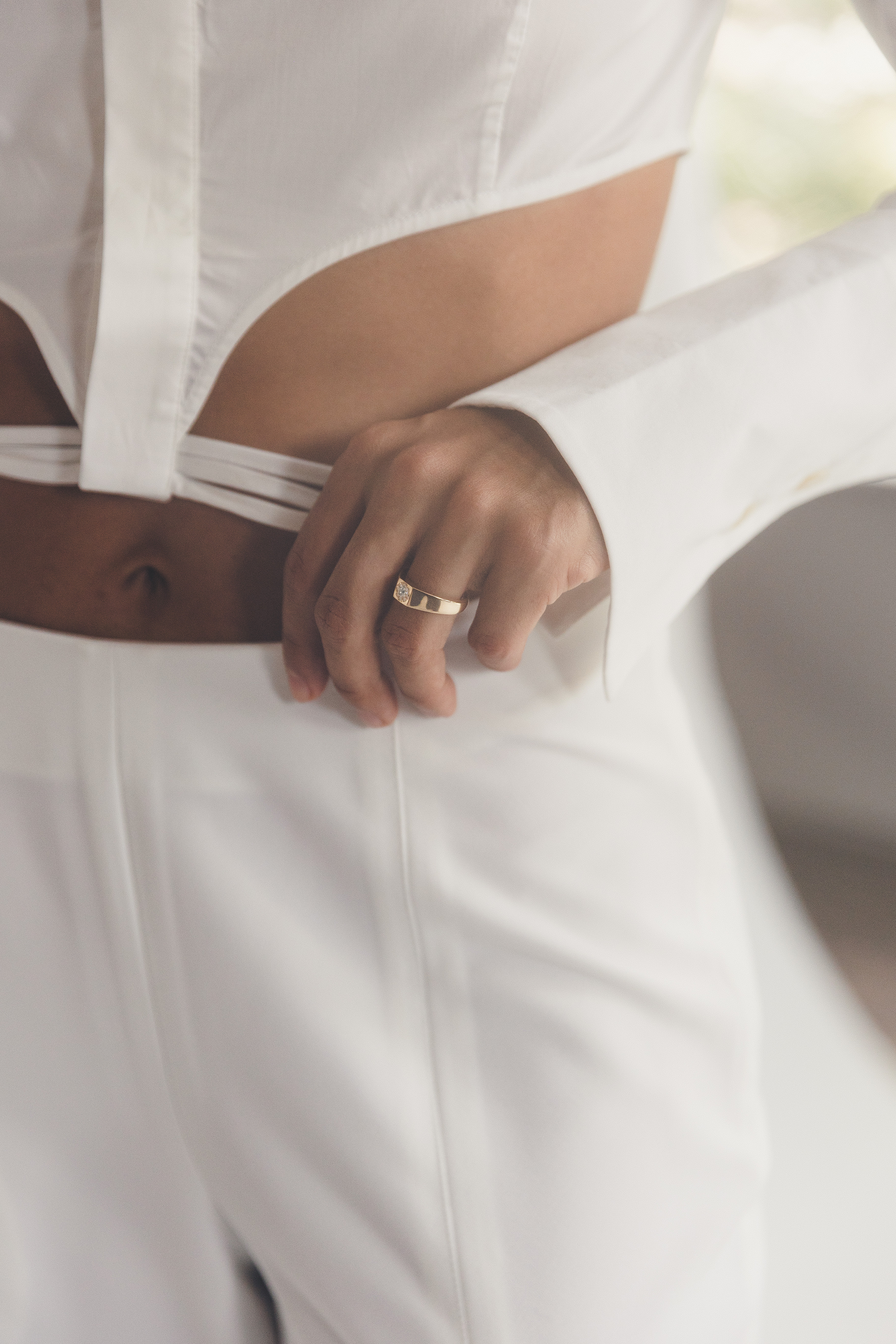 Foe and Dear - Bellis Signet Ring Moonstone *made-to-order