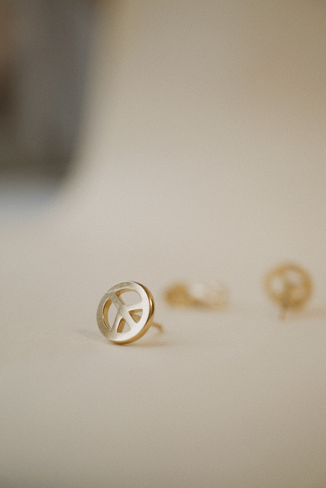Peace Stud (Single) *made-to-order - Foe & Dear